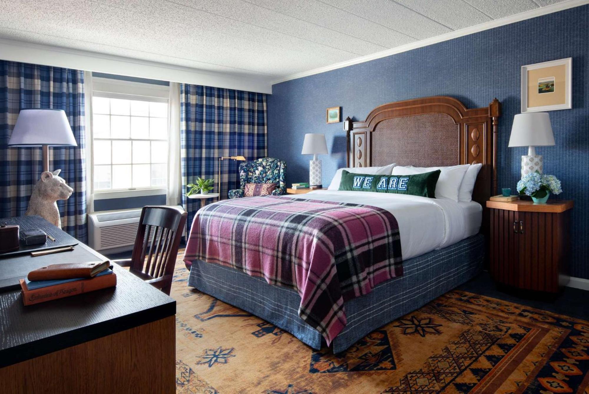 Graduate By Hilton State College Hotel Room photo